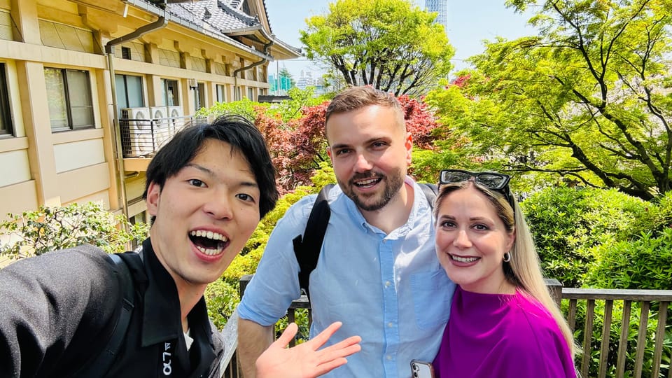 tokyo-asakusa-historical-guided-and-photoshoot-eating-tour