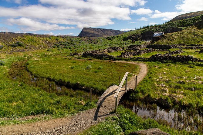unique-west-iceland-and-krauma-spa-tour-by-minibus
