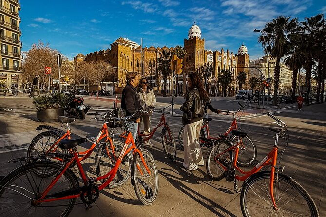 barcelona-bike-tour-top-sights-tapas-local-insights