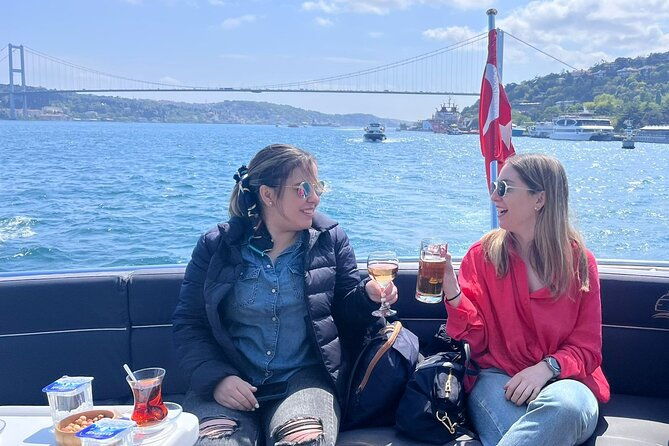 bosphorus-yacht-cruise-with-stopover-on-the-asian-side-morning-or-afternoon