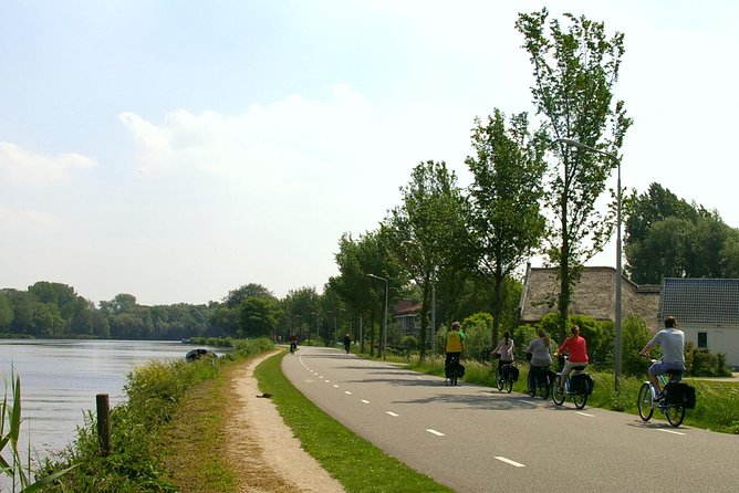 countryside-bike-tour-from-amsterdam-a-windmill-and-dutch-cheese