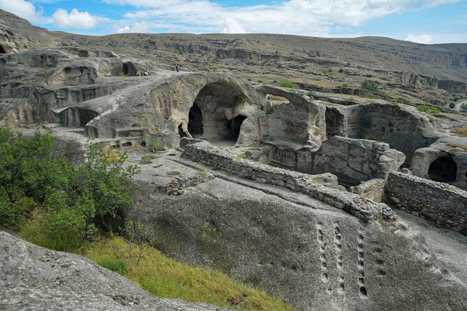 day-trip-to-mtskheta-gori-and-uplistsikhe