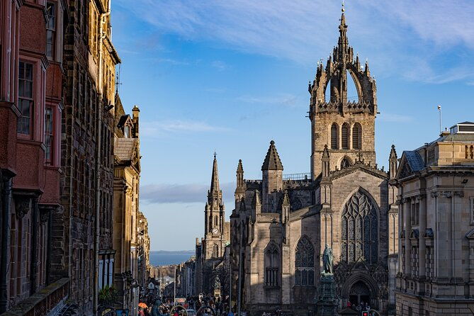 edinburgh-castle-guided-walking-tour-with-entry-ticket