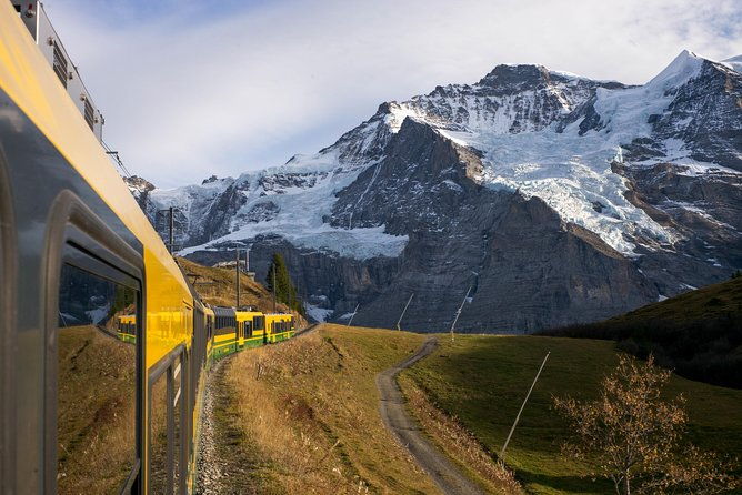 jungfraujoch-day-trip-from-zurich-swiss-alps-bernese-oberland