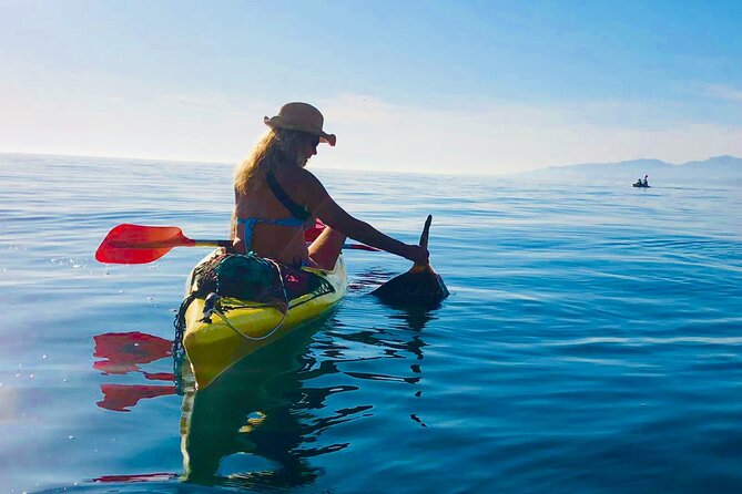 kayak-snorkel-tour-in-cerro-gordo-natural-park-la-herradura