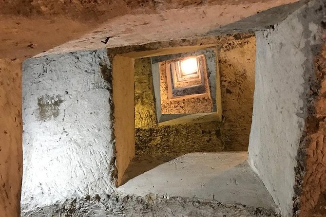 naples-underground-spanish-quarters-with-guide