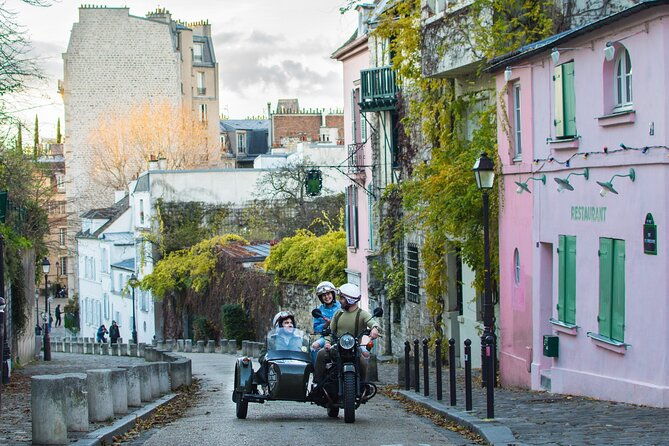 paris-private-flexible-duration-guided-tour-on-a-vintage-sidecar