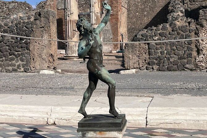 rome-to-pompeii-guided-tour-with-wine-lunch-by-high-speed-train