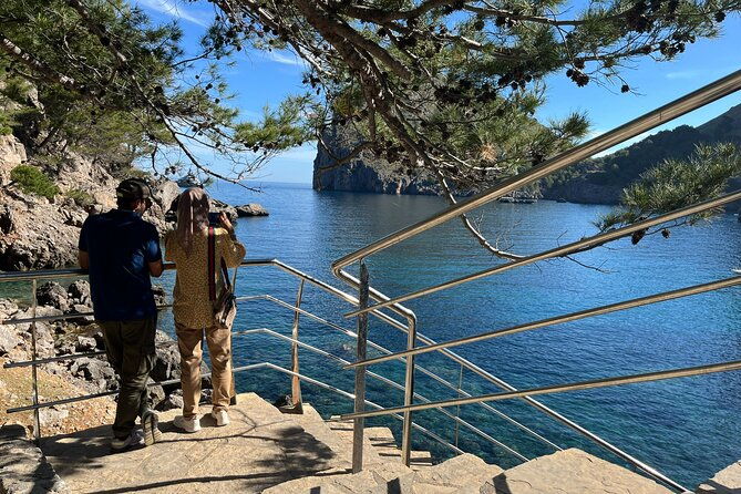 secret-corners-and-tastes-of-mallorca-by-private-suv-tour