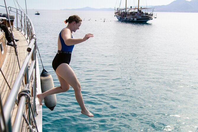 sunset-dinner-cruise-sunset-swim-drinks-and-dinner-onboard