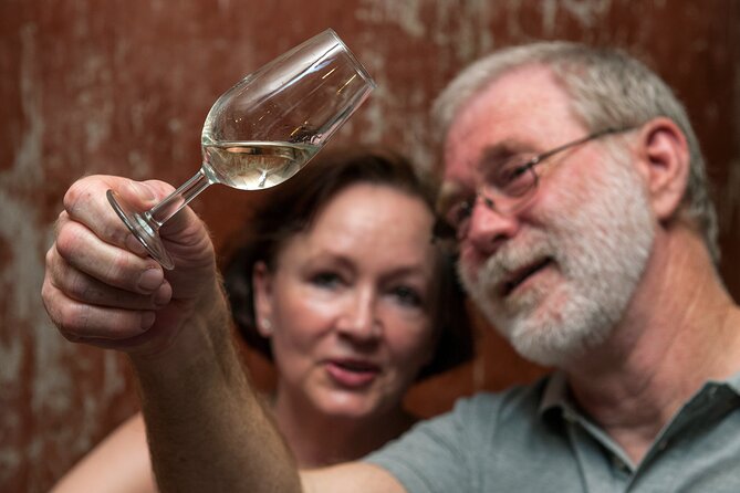 devour-seville-tapas-wine-history-small-group-tour