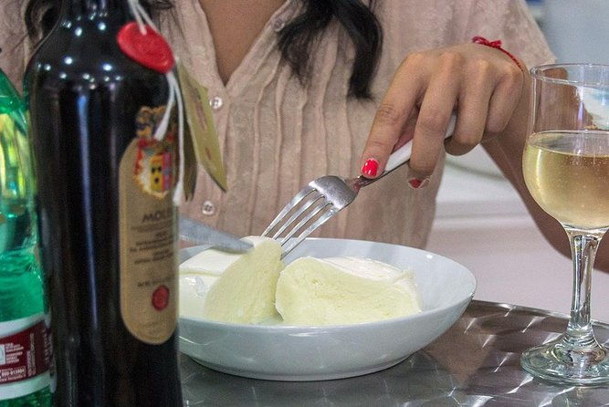 rome-food-tour-unlimited-tastings-with-fine-wine-barolo