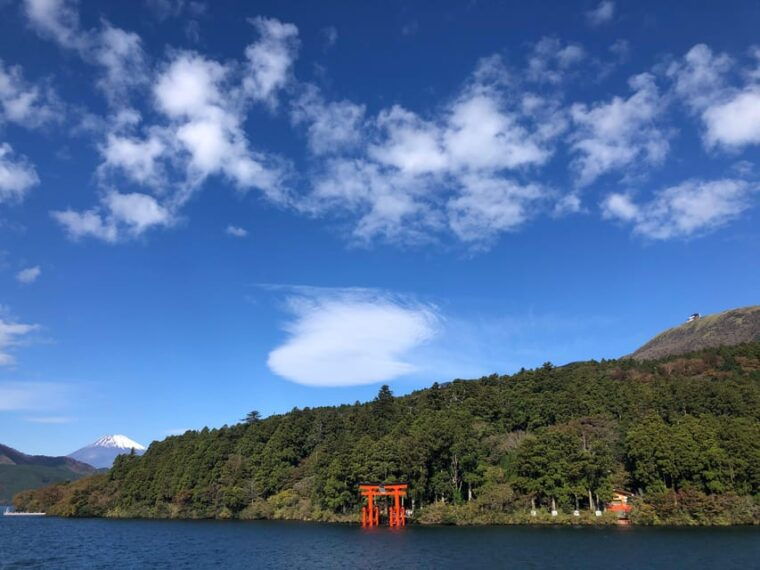 tokyo-hakone-fuji-day-tour-w-cruise-cable-car-volcano