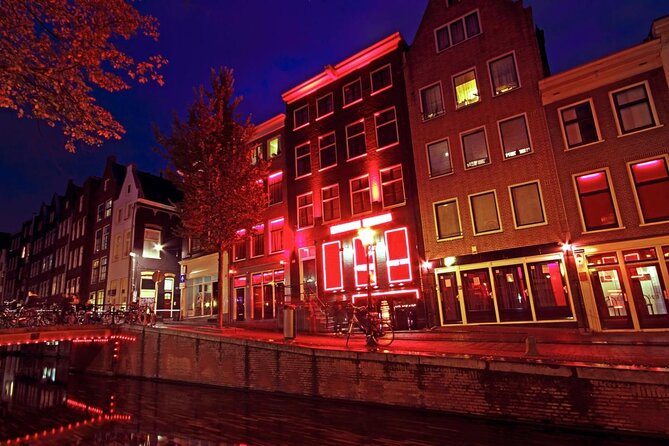 amsterdam-canal-cruise-on-a-small-open-boat-max-12-guests