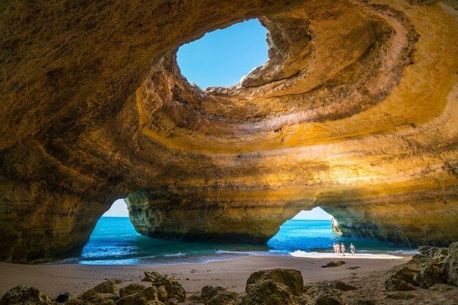 benagil-cave-marinha-carvoeiro-from-faro-full-day-tour