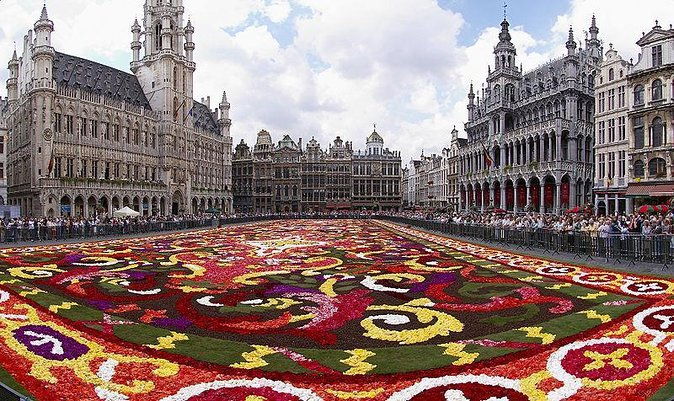 brussels-chocolate-walking-tour-and-workshop