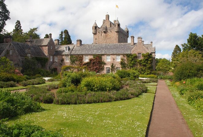 cawdor-castle-culloden-battlefield-and-clava-cairns