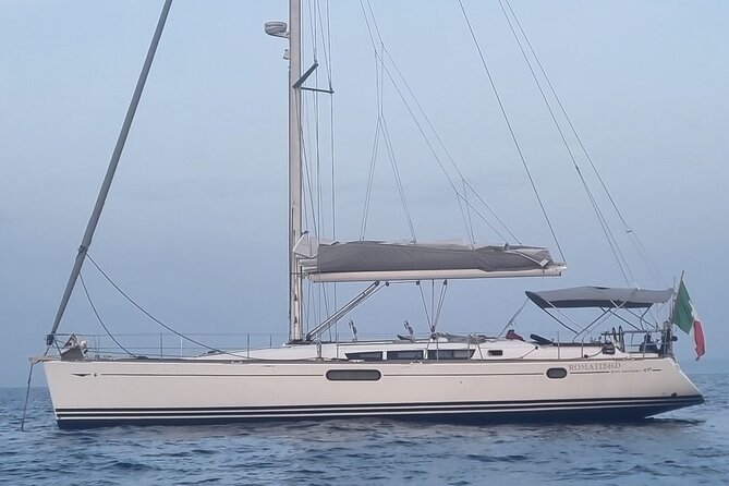 day-cruise-by-sailboat-route-bari-and-its-coastline