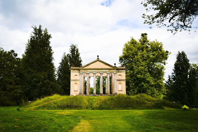 downton-abbey-and-oxford-tour-from-london-including-highclere-castle