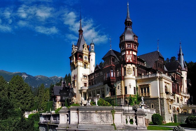 draculas-castle-peles-castle-and-brasov-day-trip-from-bucharest
