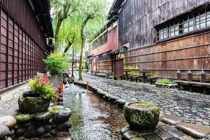 from-nagoya-gujo-hida-takayama-and-shirakawa-go-day-tour