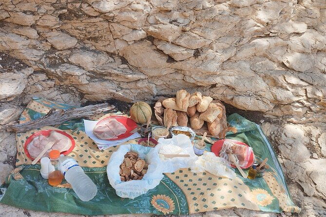 guided-hike-in-the-calanques-national-park