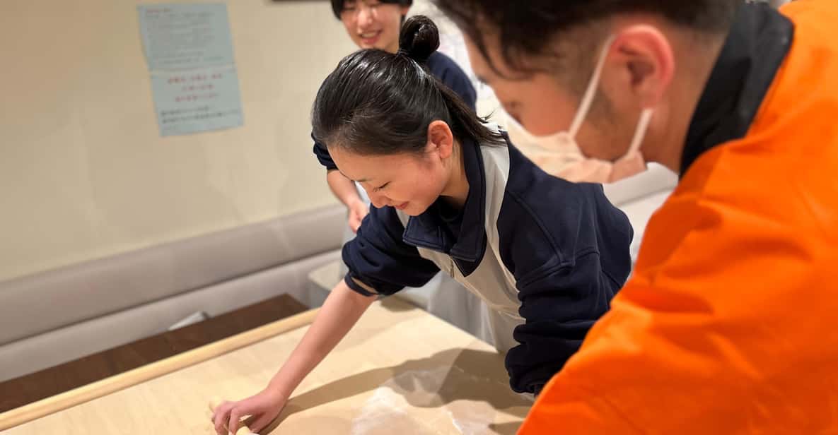 japanese-buckwheat-noodle-making-experience-in-sapporojapan