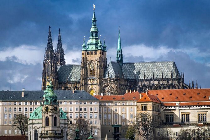 prague-bus-tour-walking-tour-river-cruise-and-lunch
