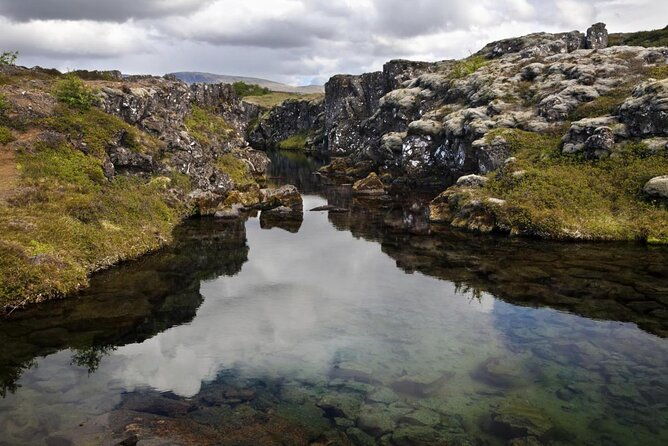 silfra-diving-between-tectonic-plates-and-pick-up-from-reykjavik