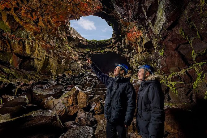 the-lava-tunnel-tour-raufarholshellir