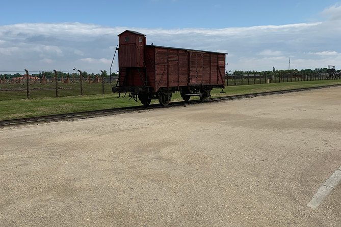 1-day-trip-auschwitz-birkenau-memorial-and-museum-guided-tour-from-krakow