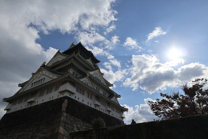 5-hour-osaka-bike-tour-to-the-neighborhood-of-osaka-castle