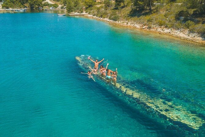 adriatica-tour-blue-lagoon-and-solta-from-trogir-or-split