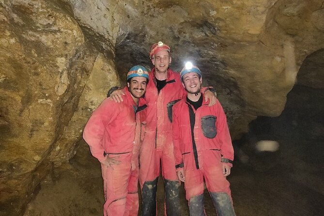 adventure-caving-experience-in-budapest