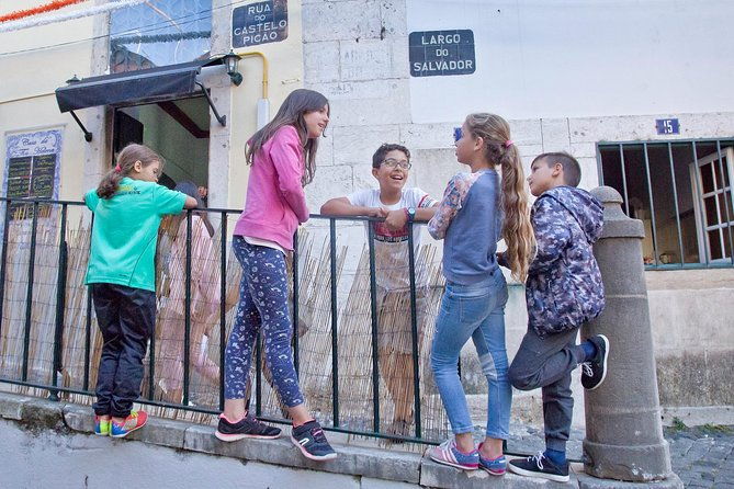 alfama-the-kaleidoscopic-district-private-walking-tour