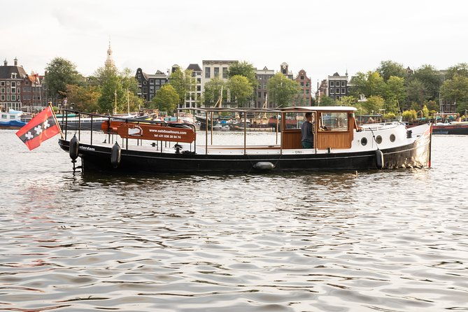 amsterdam-small-group-canal-cruise-with-dutch-snacks-and-drink