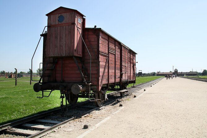 auschwitz-birkenau-guided-tour-with-transfer-and-hotel-pickup