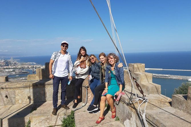 barcelona-old-town-montjuic-castle-cable-car-small-group-tour