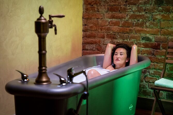 beer-spa-and-salt-cave-in-prague-single-bath