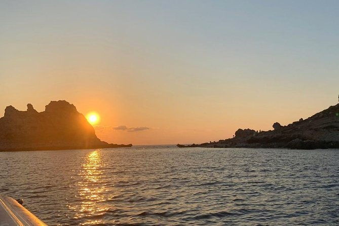 boat-tour-for-the-egadi-islands