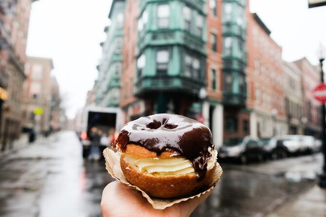 boston-delicious-donut-adventure-by-underground-donut-tour