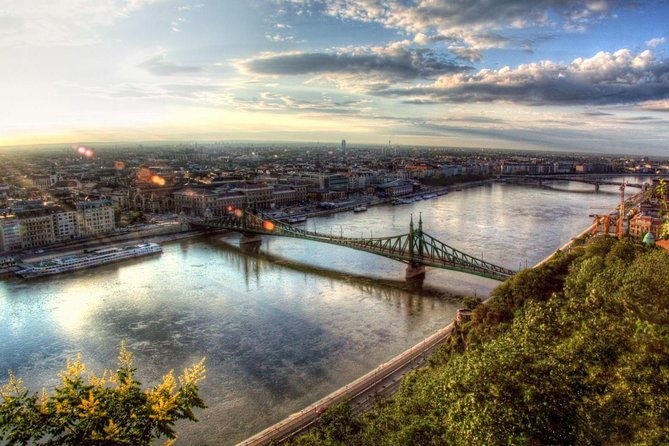 budapest-private-4-hour-city-tour-experience-with-a-car-van