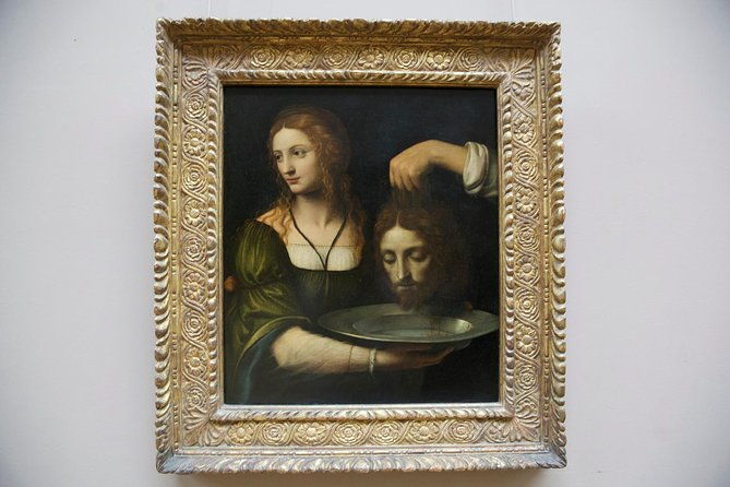 closing-time-at-the-louvre-the-mona-lisa-at-her-most-peaceful