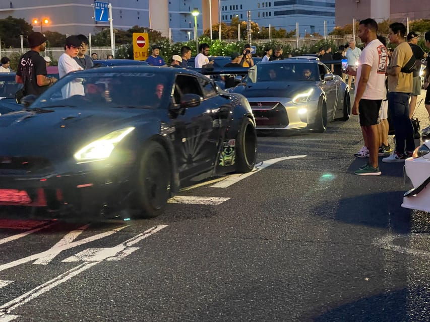 daikoku-parking-going-by-this-mini-jdm-one-customer-only