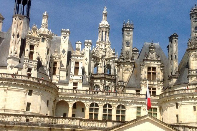 day-at-the-castles-of-chenonceau-and-chambord-from-blois