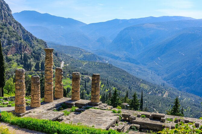 delphi-spanish-guided-one-day-tour