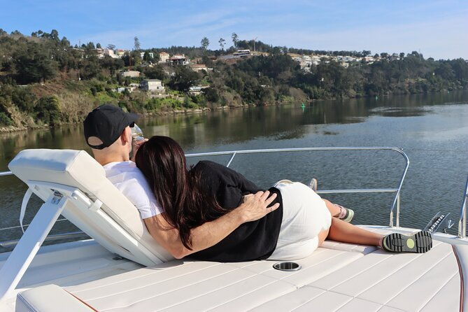 douro-tour-on-a-private-yacht-in-porto