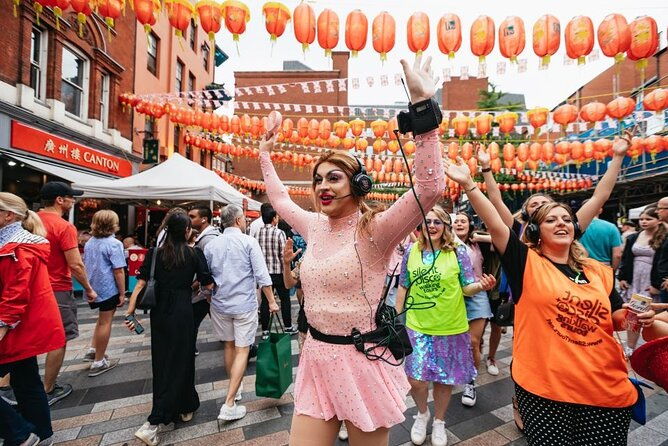 drag-queen-disco-diva-tour-silent-disco-walking-tour