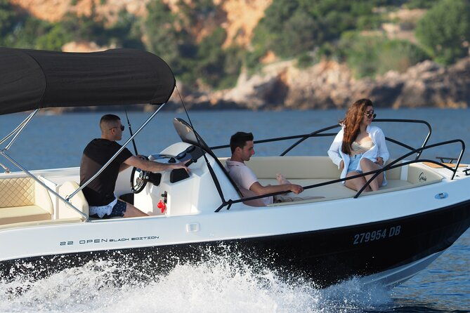 dubrovnikblue-cave-and-sandy-beach-sunj-with-a-private-speedboat