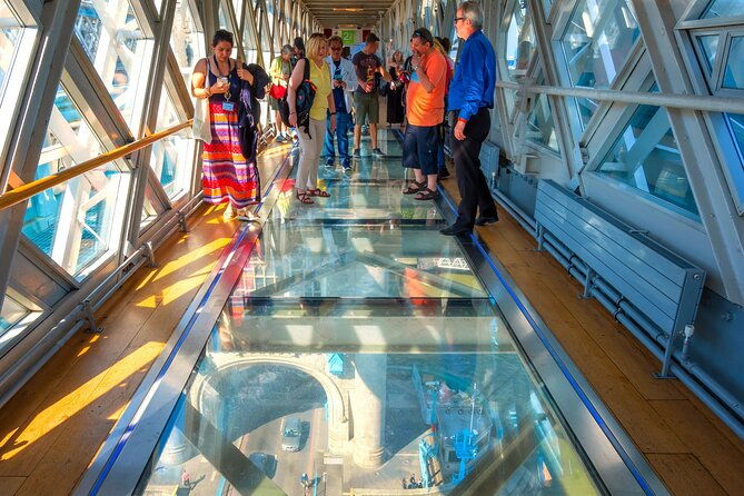 easy-access-tower-bridge-and-engine-room-scenic-thames-cruise